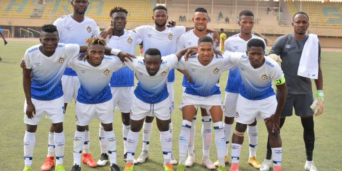 [Nigeria] NPFL: Lucas shines as Mighty Kwara United Punish Toothless Wolves, Return to Top of The NPFL Table