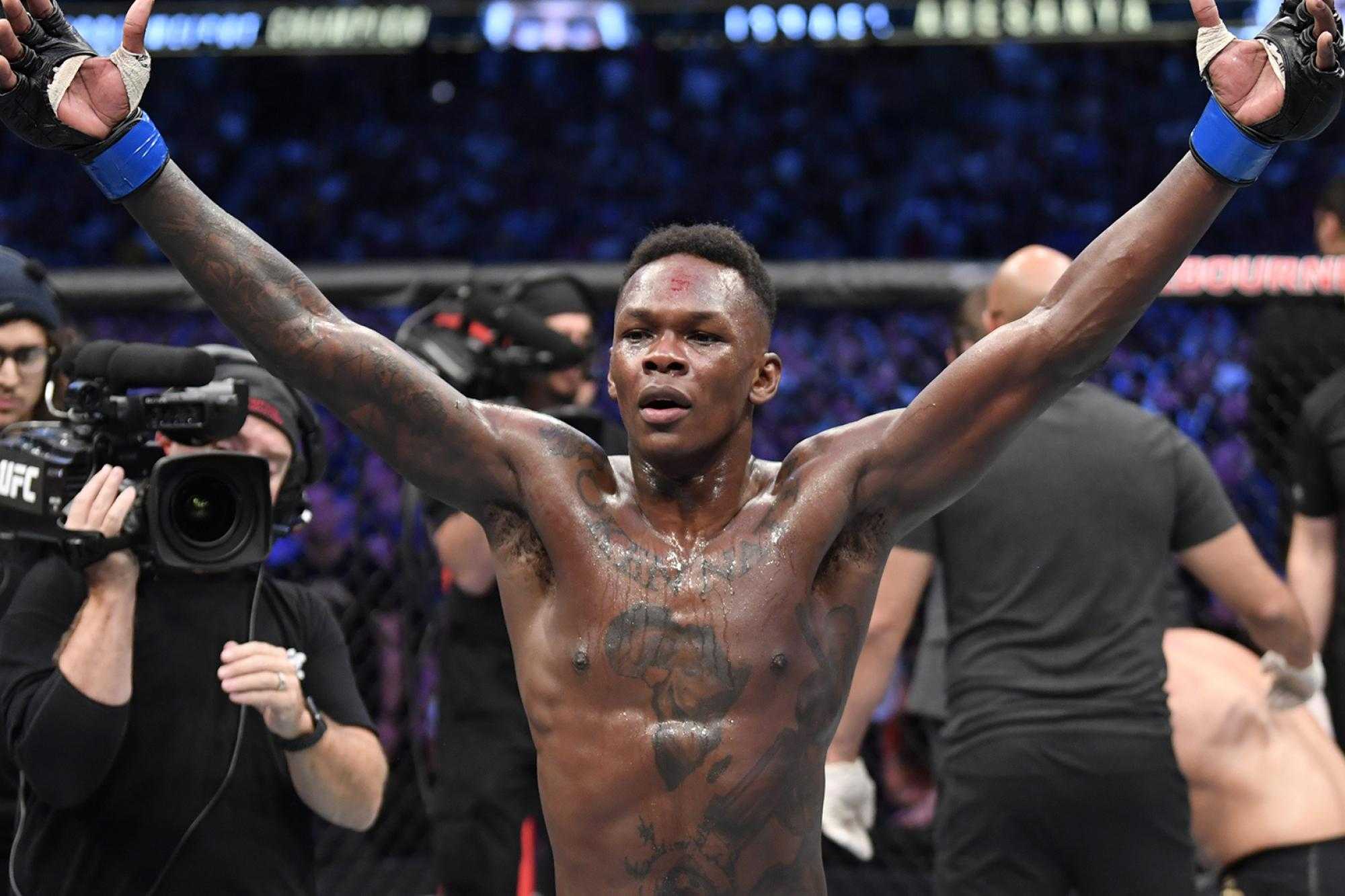 [United States]:Israel Adesanya From being bullied by racists to UFC champion.#unitedstates#nigeria#ufc  
  
"Middleweights! I'm the new dog in the yard," he boldly announced after the fight.  
  
What most people did not see afterwards was a weeping warrior on his walk back to the dressing room alongside Bareman, overcome with emotion after finally making it to the big stage.  
  
He subsequently backed up those brash words against tough competitors in the division defeating American Derek Brunson and the legendary Brazilian Anderson Silva.