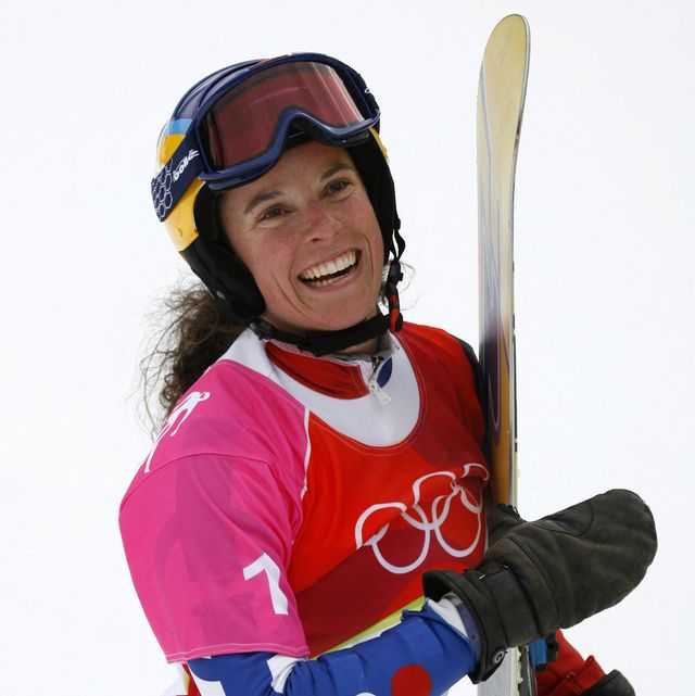 Former Olympic snowboarder Julie Pomagalski dies in avalanche in Swiss Alps at 40 #juliepomagalski