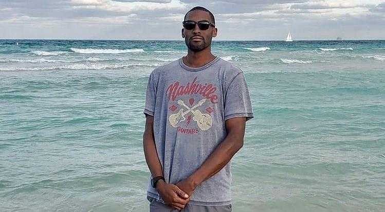 [spoorts.io]: The #nba prosecution legend revealed the pass away of his 33-year-old son who suffered from #chronic #asthma on Monday. 
 #scottiepippen was in immense pain after losing his eldest son, #antron, 33, last Sunday.  The former Chicago Bulls star, six-time NBA champion (1991, 1992, 1993, 1996, 1997 and 1998) made it public on his Twitter account.