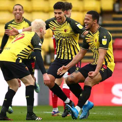 #epl
Watford retrouve sa place en Premier League.
Une saison après sa descente en #championship, l'équipe a réussi à remonter la pente en décrochant son ticket qualificatif pour la English Premier League.
