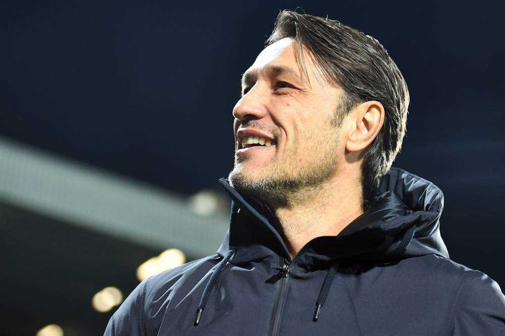 [Monaco ne rêve pas du titre en Ligue 1 cette saison] 
Niko #kovac, après la défaite de l'AS #monaco hier contre #lyon lors de la 35ème journée de #ligue 1, a réitéré que son équipe ne joue pas le titre cette saison. 
"Comme je l’ai déjà dit on parle du podium après avoir sécurisé la quatrième place. On n’a jamais parlé de titre pour Monaco. On a l’opportunité d’être troisièmes. C’est ce qu’on vise", a-t-il déclaré face à la presse.