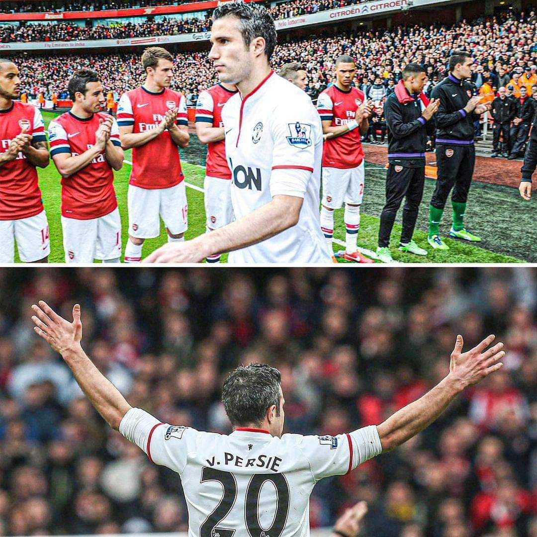 It's been 8 years since this iconic guard of honour 🤗 
#epl #vanpersie #arsenal