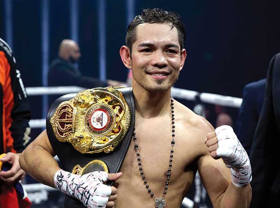 The frenchman #nordine #oubaali gave up his #wbc #bantamweight belt to #filipino #nonito #donaire, a big name in the small categories, who beat him by knockout in the 4th round on Saturday in #carson (California). 
 
 Oubaali, who at 34 concedes his first defeat in 18 fights, could not do anything against Donaire, who was champion in four different categories (flyweight, roosters, super-roosters and feathers) and recovers a title of which he  was already in possession in 2011.