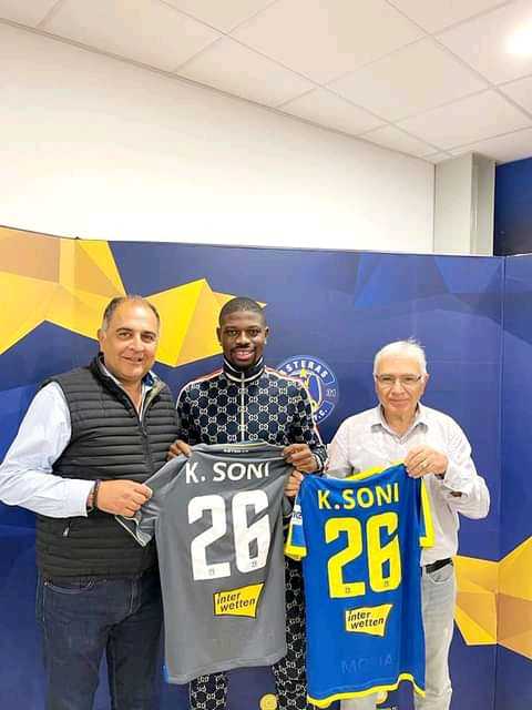 Mercato 
Kevin #soni nouveau joueur d'Asteras #tripoli club de première division Grec. 
 
L'international Espoir Camerounais quitte l'Espagne, notamment le#celta Vigo B pour un autre championnat. 
 
Crédit photo :Vision Sport.