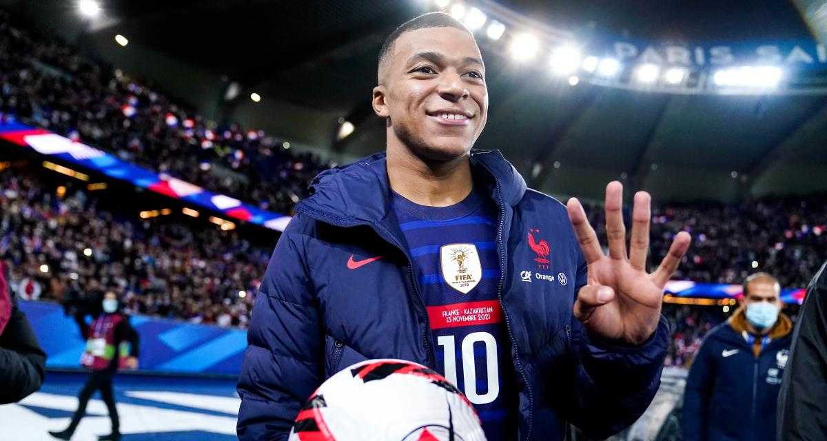 #kylian#mbappé est reparti avec la balle du match France - Kazakhstan ( 8-0 ), en souvenir de son quadruplé. En première période, l'attaquant du PSG avait réussi le premier triplé des Bleus depuis Olivier Giroud en 2017 (en amical contre le Paraguay), le premier pour un Bleu en compétition officielle depuis #dominique Rocheteau en 1985. 
En marquant un quatrième but personnel en toute fin de rencontre, Mbappé est encore plus rentré dans l'histoire de l'équipe de France, l'exploit n'avait plus été réalisé depuis 1958, lors de la Coupe du monde, où Just#fontaine avait brillé contre la RFA (6-3).