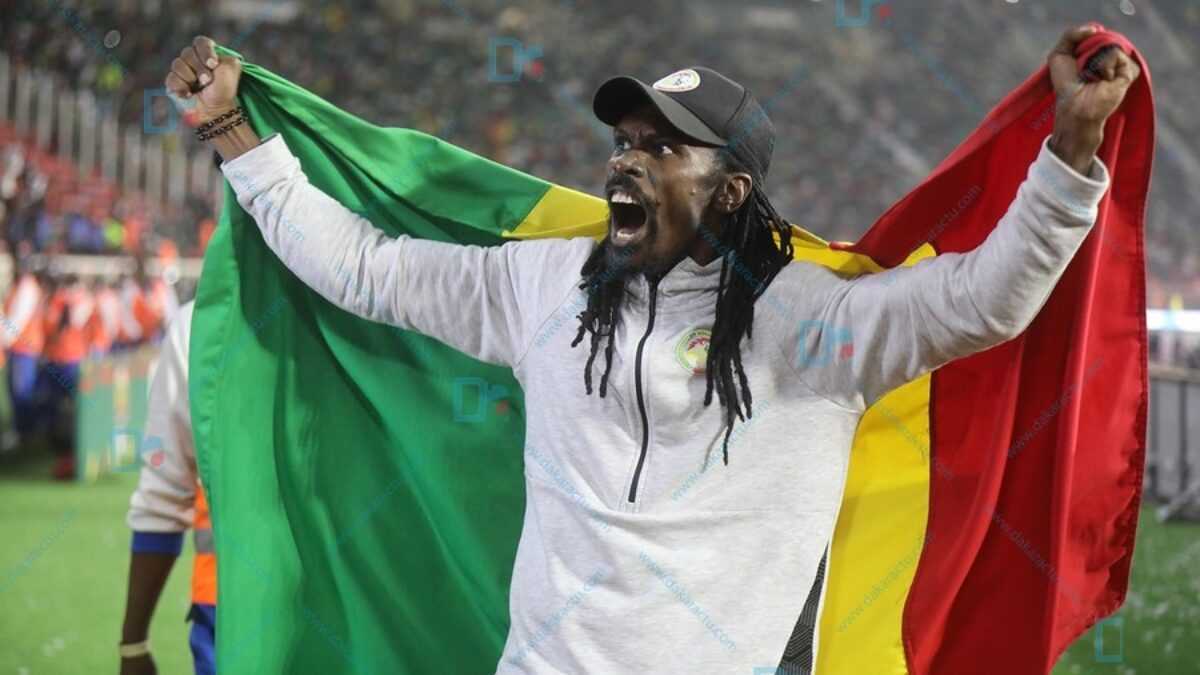 [Sénégal] 
Remporter le trophée de la CAN pour le Sénégal, a été une mission personnelle que s'est assignée #alioucisse. 
"Je vais vous le dire aujourd'hui. Il y a une finale en 2002 où j'ai loupé un tir au but. Je disais un jour à Salif Diao, qui est venu dans ma chambre pour me consoler, que je ramenerais un jour ce trophée. Que je sois dirigeant ou entraineur, cette coupe je la ramènerais au peuple sénégalais. ça a été toujours ma motivation. Peu importe ce qu'on pouvait dire, cette destination qui est d'amener ce trophée au Sénégal, il y a rien qui pouvait me destabiliser", a-t-il révélé dans un entretien à ITV. 
#teamsenegal 
#can2021