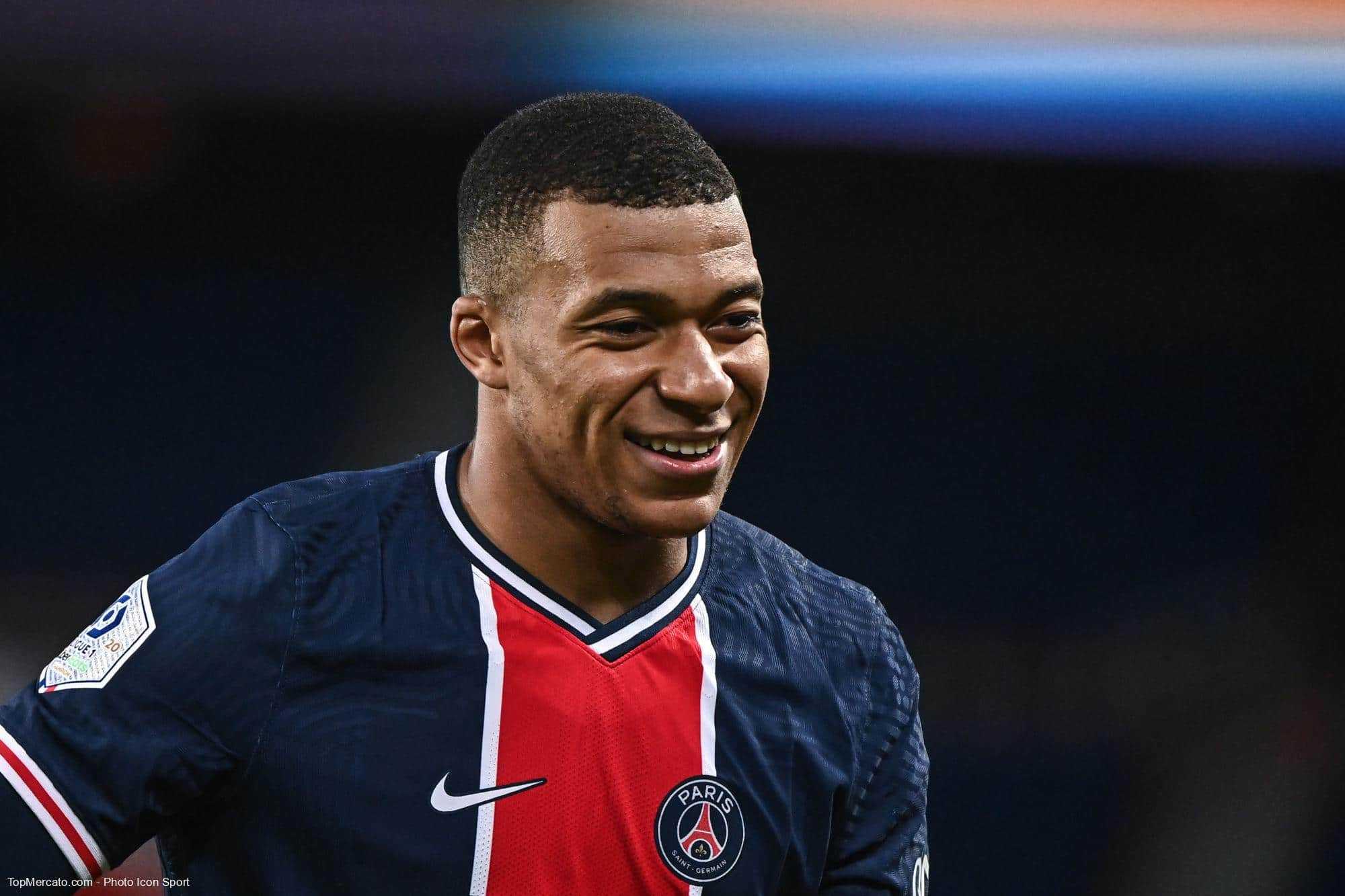 [Mercato] 
Pour le président de la #liga #javiertebas, le #realmadrid a toutes les chances de signer Kylian Mbappe à la fin de saison. 
"Tout indique que #kylianmbappe sera un joueur du Real Madrid la saison prochaine", a-t-il déclaré à El Partidazo de Cope. 
#mercato