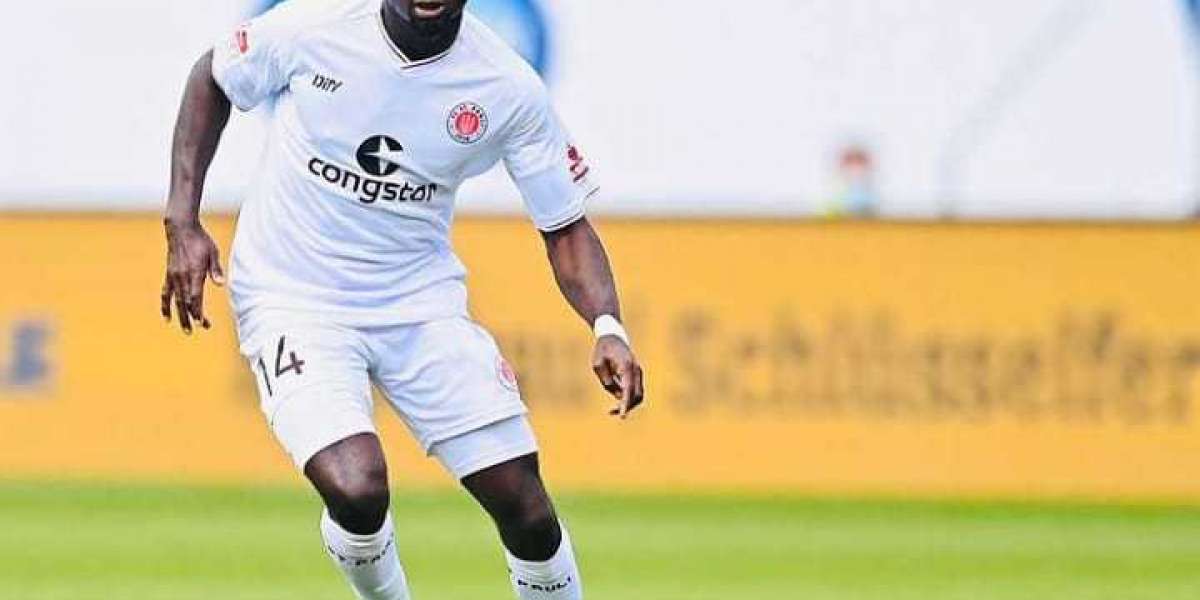 St Pauli midfielder Afeez Aremu is eyeing senior national call-up under coach Augustine Eguavoen