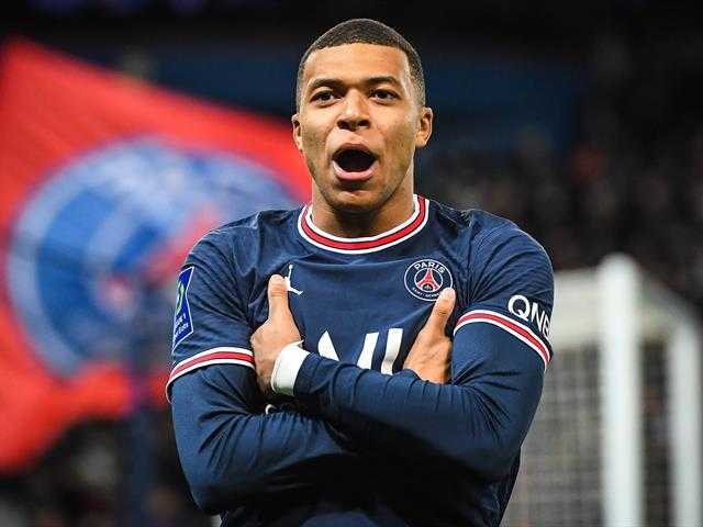 [LDC] 
Grâce au génie de #kylianmbappe, le #psg bat le #realmadrid sur le score d'un but à zéro. 
Rendez-vous le 9 mars prochain pour le match retour des 8ès de finale de Ligue des Champions au Santiago Bernabeu. 
#ucl 
#ldc