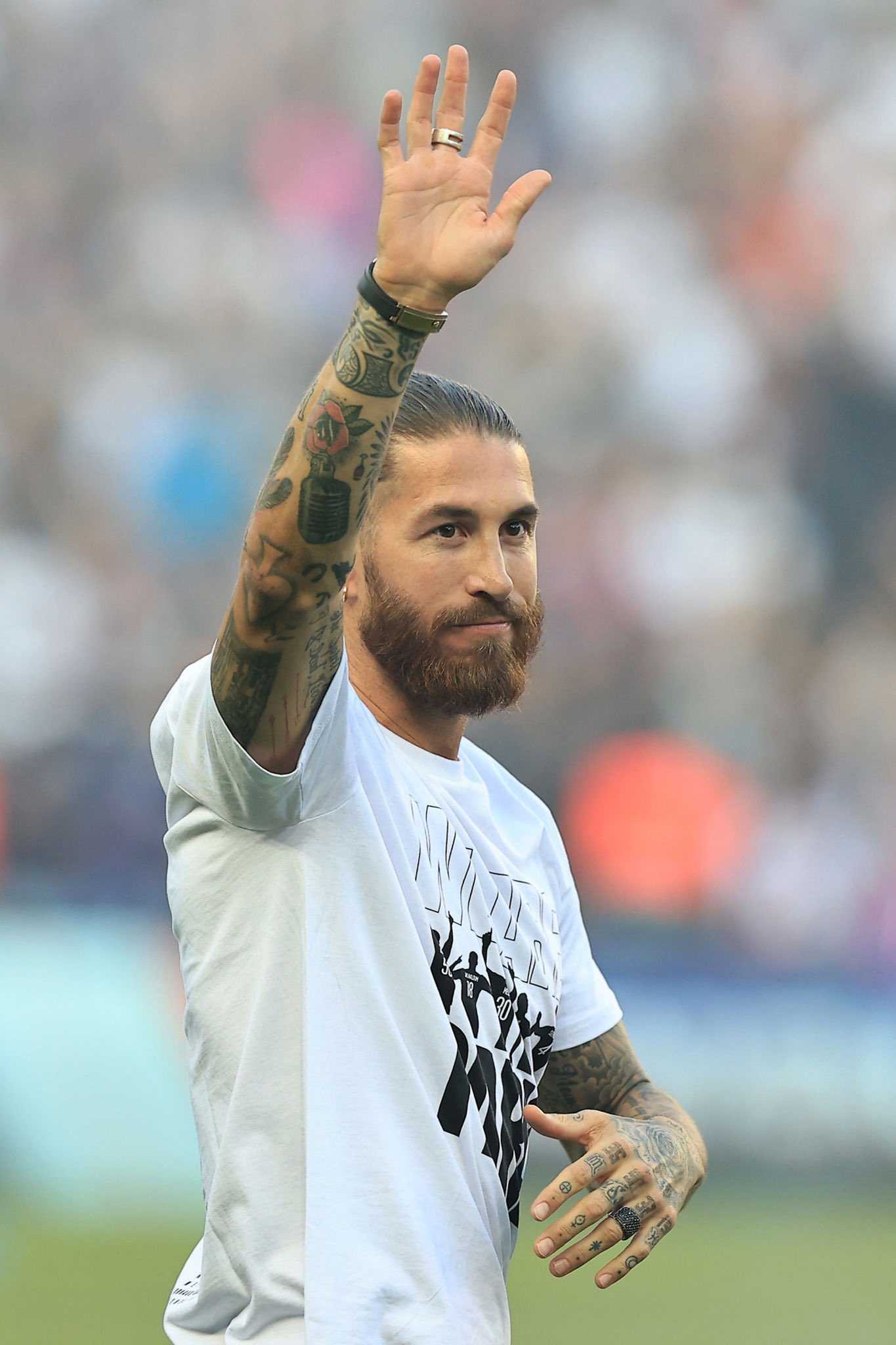 PSG : Ramos forfait pour la réception de Madrid.  
 
Pas de retrouvailles entre Sergio Ramos et le Réal Madrid. Le défenseur parisien est forfait pour cause de blessure. L'ancien capitaine de la Casa Blanca vivra la rencontre depuis les tribunes mardi prochain.  
 
#ucl #psgrma 
@Geleme2