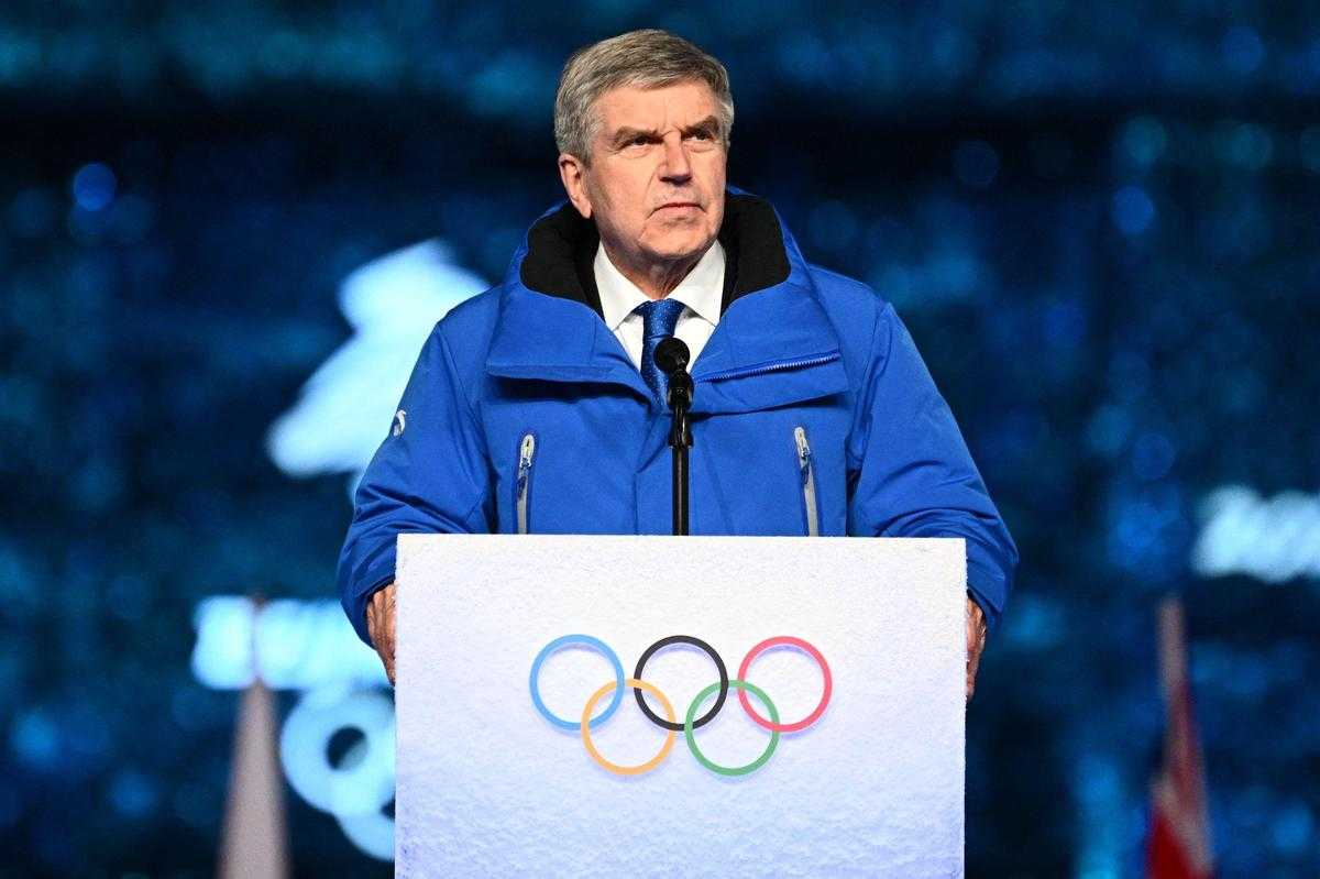 Le Comité international olympique (CIO) a accusé jeudi Moscou d'avoir violé la trêve olympique en envahissant l'Ukraine, et annoncé vouloir offrir une assistance humanitaire aux sportifs ukrainiens. Dans un communiqué, le CIO "condamne fermement la violation de la trêve olympique par le gouvernement russe".