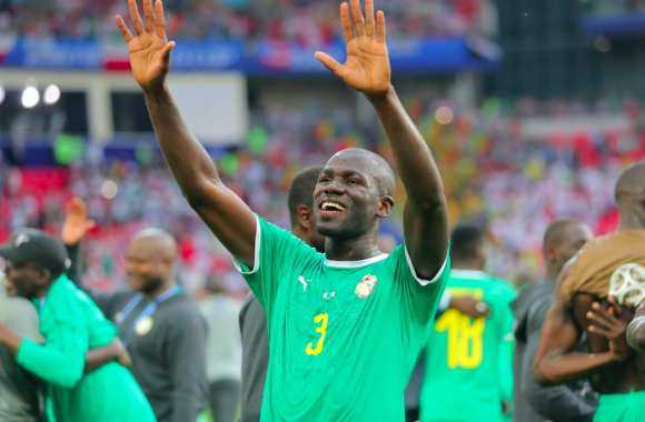 [Barrages Mondial 2022] 
Encore une fois, #kalidoukoulibaly sera face à #mohamedsalah pour le choc des barrages allers du #mondial2022 entre l'#egypte et le #senegal au Caire ce vendredi. 
« J'ai beaucoup joué contre Salah depuis qu'il était à Rome mais nous ne nous concentrerons pas uniquement sur Salah », a fait savoir le capitaine des Lions en conférence de presse. 
#wcq2022 
#qatar2022