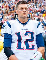 NFL: Tom Brady sort de sa retraite et disputera la saison prochaine sous les couleurs de Tampa Bay. Le meilleur Quaterback de tous les temps, sept fois vainqueur du Super Bowl à annoncé son retour deux mois après avoir pris sa retraite à 44 ans.  
#nfl #tampabay 
@Geleme2