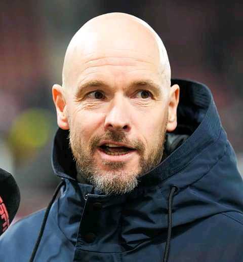 [English Premier League] 
#manchesterunited 
#tenhag 
Les indésirables du nouveau manager Éric Ten Hag. 
 
Le nouveau boss de l'encadrement technique du club Mancunien ne compte pas sur 6 joueurs principalement.Il s'agit de : 
Paul Pogba, Nemanja Matic, Jesse Lingard, Edinson Cavani, Juan Mata et Lee Grant.Ils sont donc condamné à quitter Oldtrafforf en fin de saison.