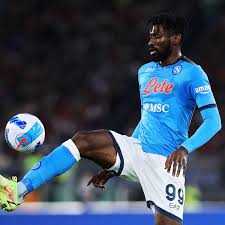 # 
#ssnapoli 
#zamboanguissa 
 
Zambo Anguissa livre une nouvelle masterclass et le Napoli s'impose à San Siro face au Milan AC 2-1. Une victoire qui permet aux napolitains de rester leader de la Série À avec 17 points.  
@Geleme2