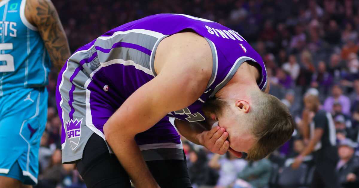 Sacramento Kings big man #domantas#sabonis, who injured his right hand in Friday's loss, will undergo further testing to determine if he will miss a time frame, according to ESPN.