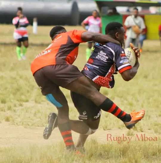 [Rugby] 
 
#cameroonrugbyleague 
#festivald9 
#stadegeniemilitaire 
#douala 
Yaoundé se taille la part du 🦁 lion. 
 
 
Les équipes de Yaoundé en messieurs et dames ont tout raflé devant  celles de Douala,ville hôte . 
Large succès ,grâce aux responsables qui ont su mettre les petits plats dans les grands.Un tournoi qui vient booster une discipline qui veut être engluée dans les crises internes à n'en plus finir.