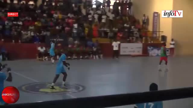 [Super Coupe de Handball] 
Les vainqueurs de la première édition sont connus.Les finales se sont disputés jeudi au #gymnase de #nfandena de yaoundé. 
#infotv 
#fecahand 
#affichesfinales