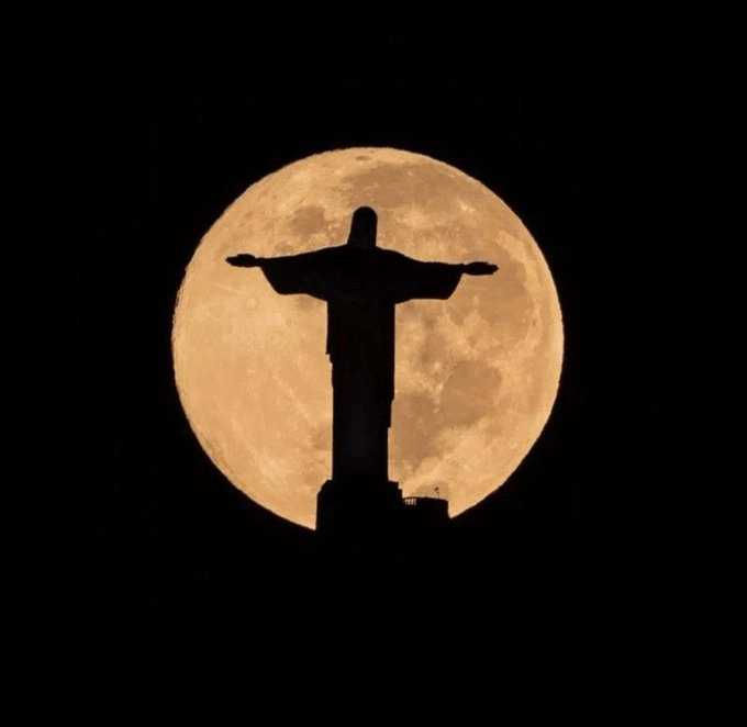 Le Christ Rédempteur de Rio de Janeiro verra son éclairage éteint pendant une heure lundi en solidarité avec Vinicius Jr pour les insultes racistes que le footballeur brésilien a reçues lors du match de dimanche à Mestalla.  #vini,#racism