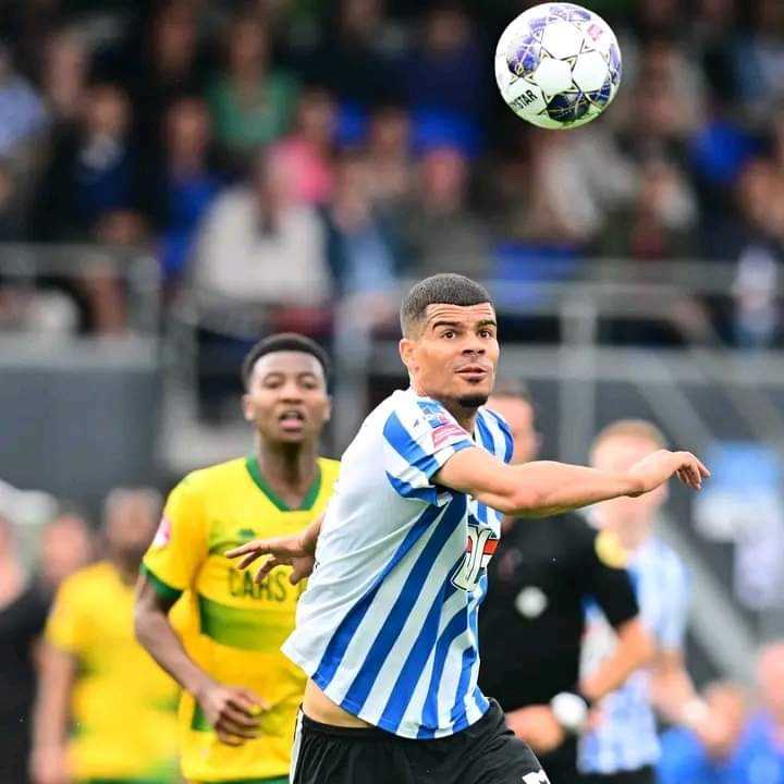 [Eerste Divisie] 
Le FC Eindhoven va jouer les Play-offs pour la promotion en Eredivisie (première division néerlandaise) grâce au Togolais Amevor Mawouna. Ce dernier a marqué le but de la victoire (2-1) à la 86e minute contre Roda à l'occasion de la 36 journée de l'Eerste Divisie. 
À deux journées de la fin du championnat de deuxième division néerlandaise, le FC Eindhoven est 6e avec 57 points. 
#eerstedivisie #fceindhoven #amevormawouna #togo