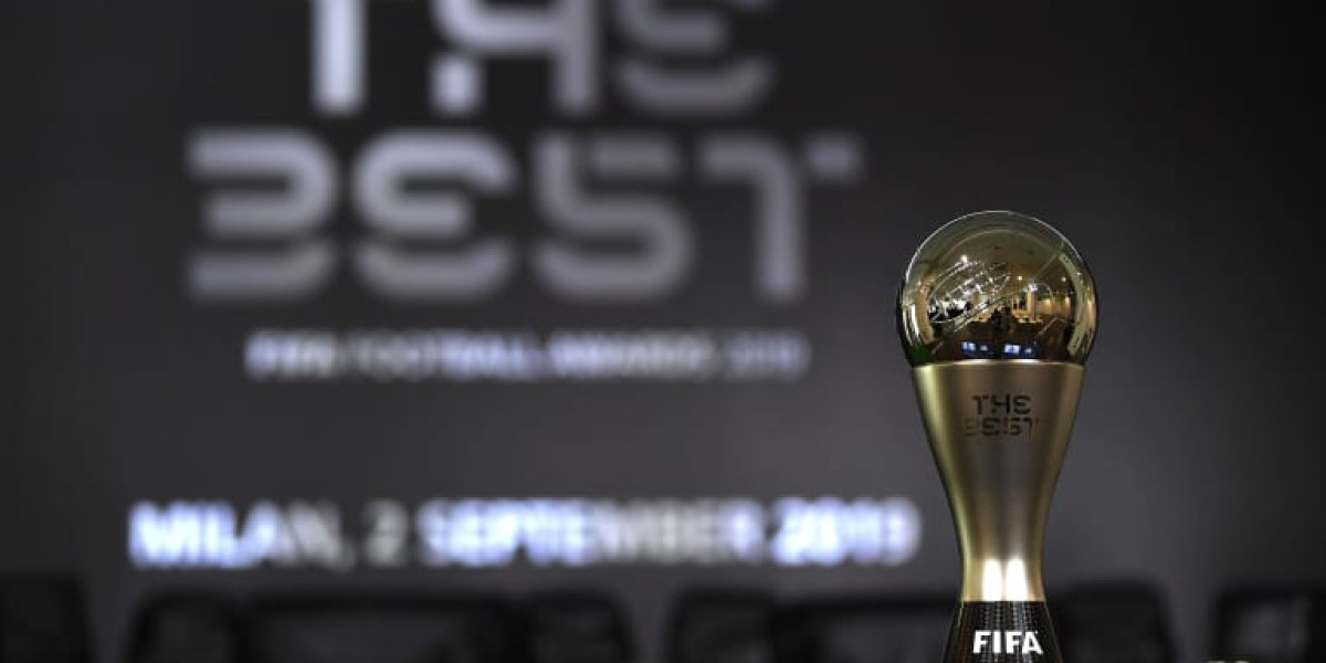 القائمة النهائية لجائزة أفضل لاعب في أوروبا تثير جدلاً واسعاً