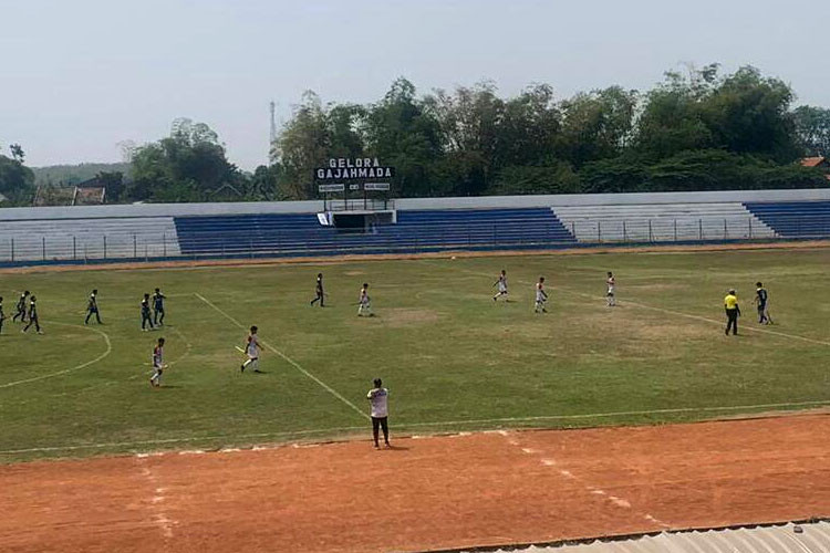 Gresik Singkirkan Tuan Rumah Mojokerto