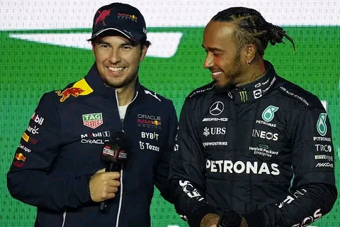 Sergio Pérez ⚡ Lewis Hamilton