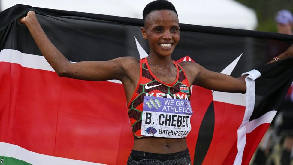 Kenyan athlete breaks women's world 5km record