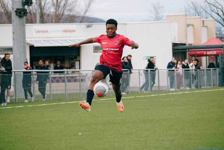 Clermont s'impose, Léa Fachina  passeuse !