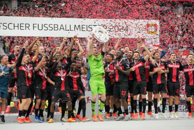 Leverkusen rejoint le cercle fermé du top 5 Europe