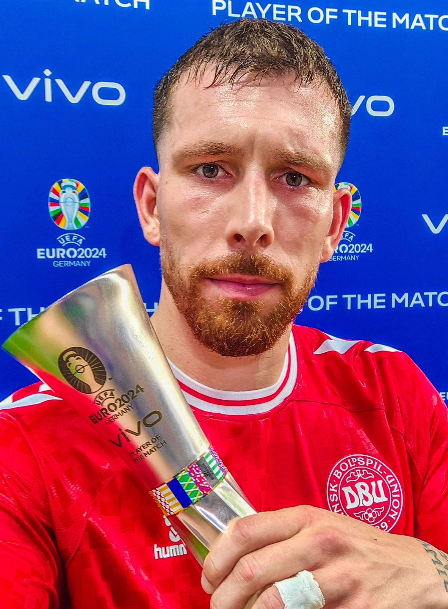 Angleterre 1-1 Danemark: Hojberg homme du match