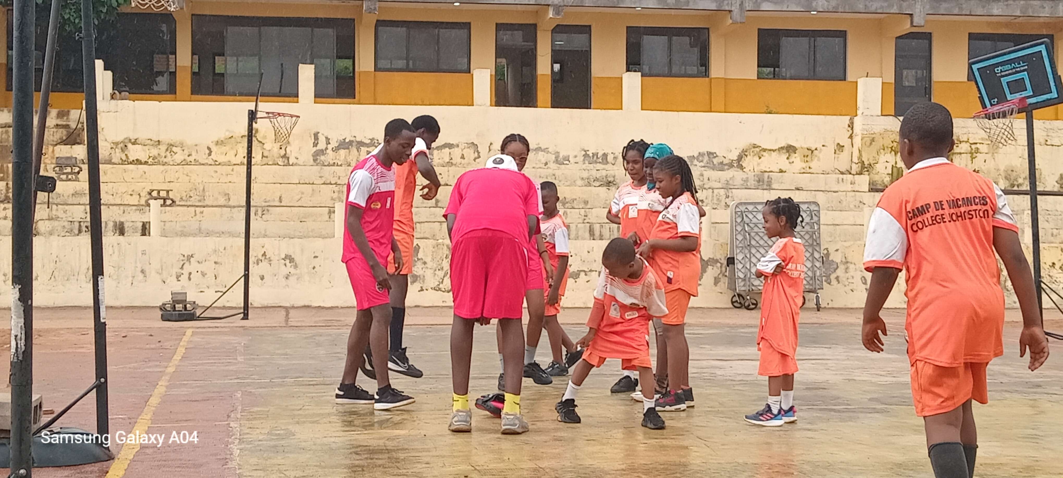 Vacances : le Collège Johnston accueille les enfan