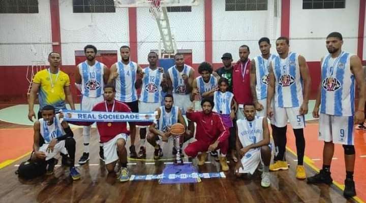 Real Sociedade campeã de Cabo Verde.