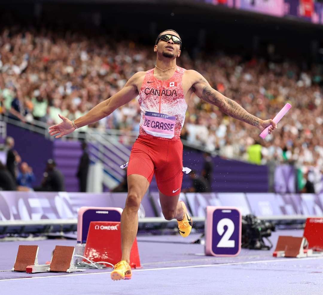 Canada Wins Gold In Men's 400 by 100 Relay