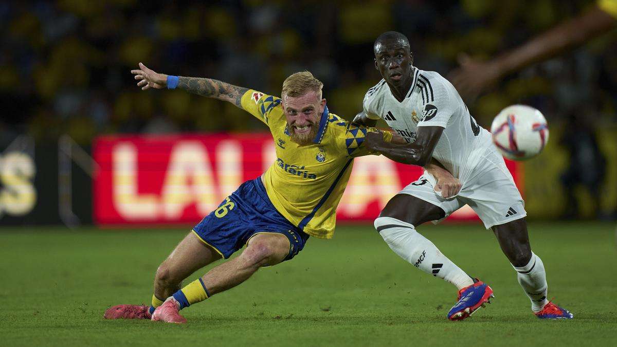 Mendy signs contract extension with Real Madrid