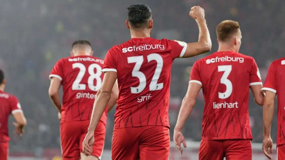 Ginter und Grifo schießen Freiburg ins Achtelfinal