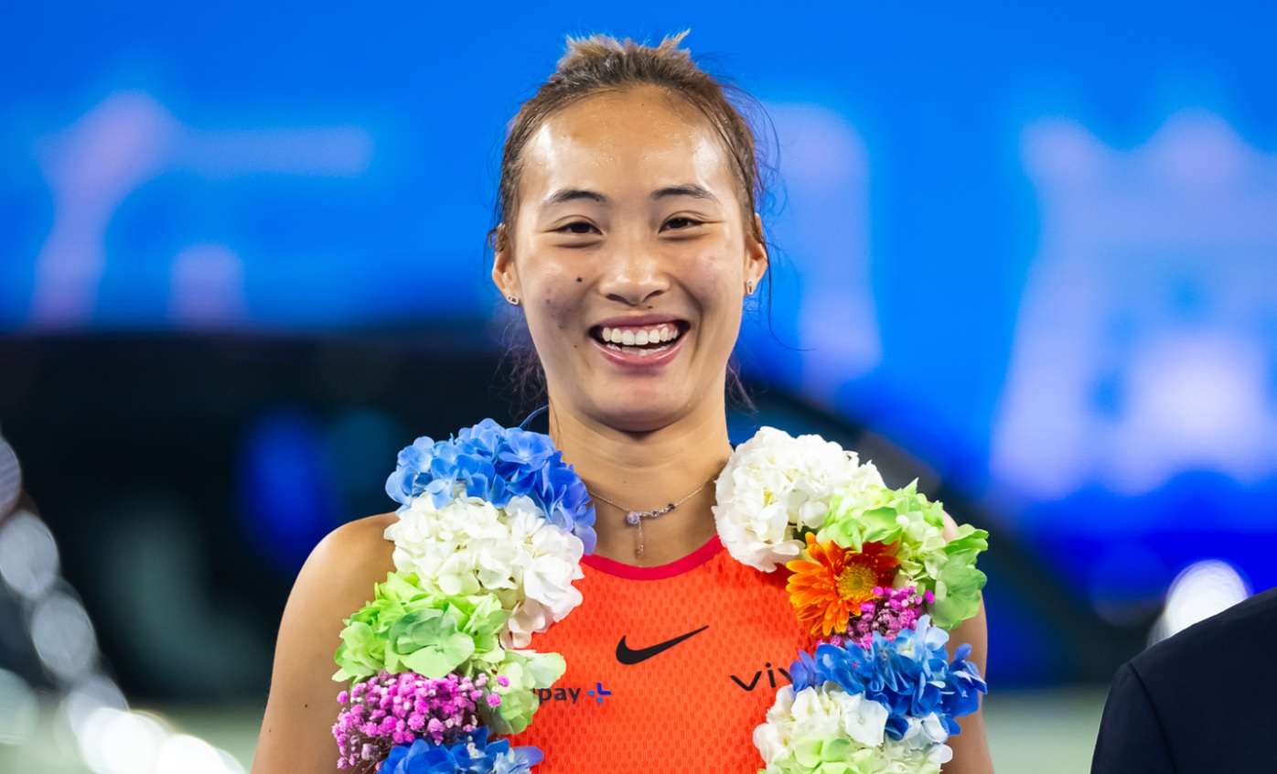 郑钦文锁定WTA年终总决赛席位，成李娜后第二位中国选手