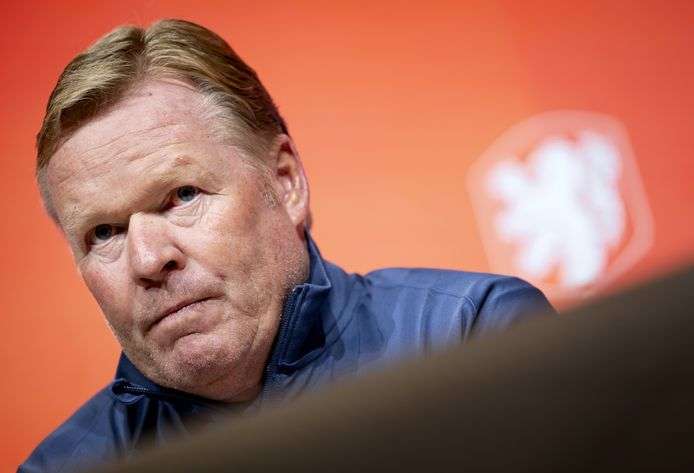 Koeman kiest voor de Vrij of Denzel Dumfries