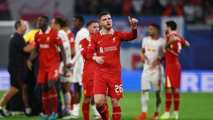 Andrew Robertson Melawan Kritik