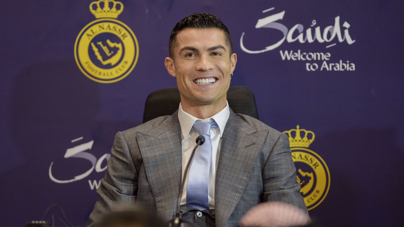 Ronaldo`s Resurgence: Al Nassr`s Star Aims for Saudi Pro League Title