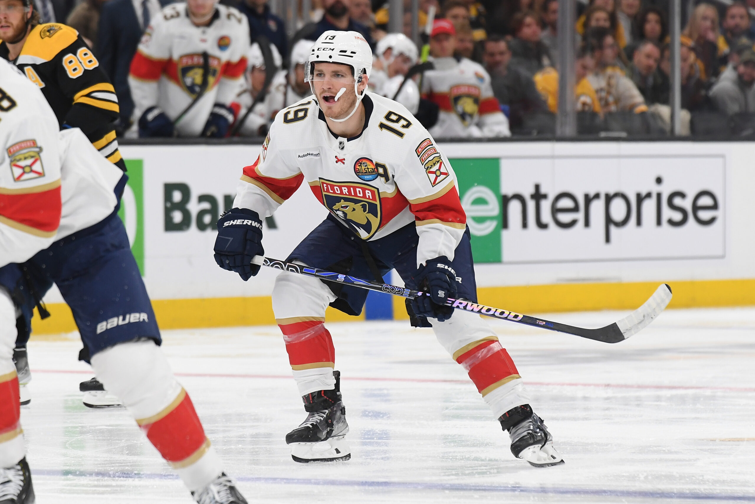  Matthew Tkachuk Leads Panthers to Victory, NHL Coaching Change