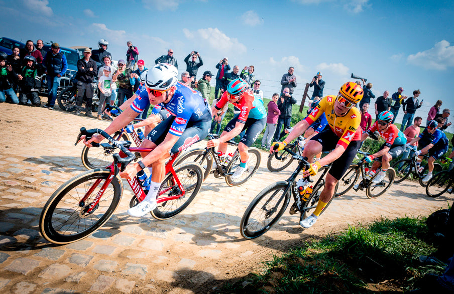 Van der Poel Domina sul Pavé