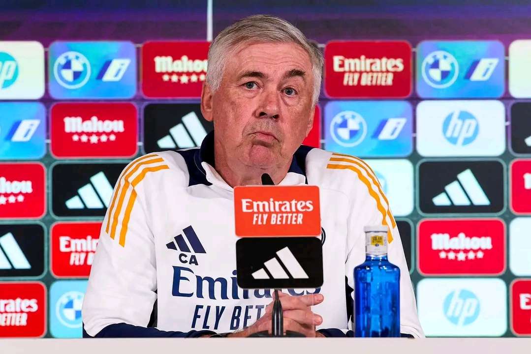 Ancelotti Aborda Actualizaciones del Equipo y Críticas