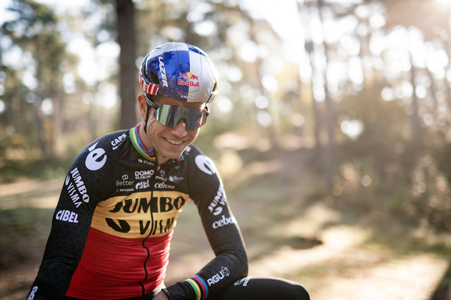 Wout Van Aert triomphe à Dendermonde