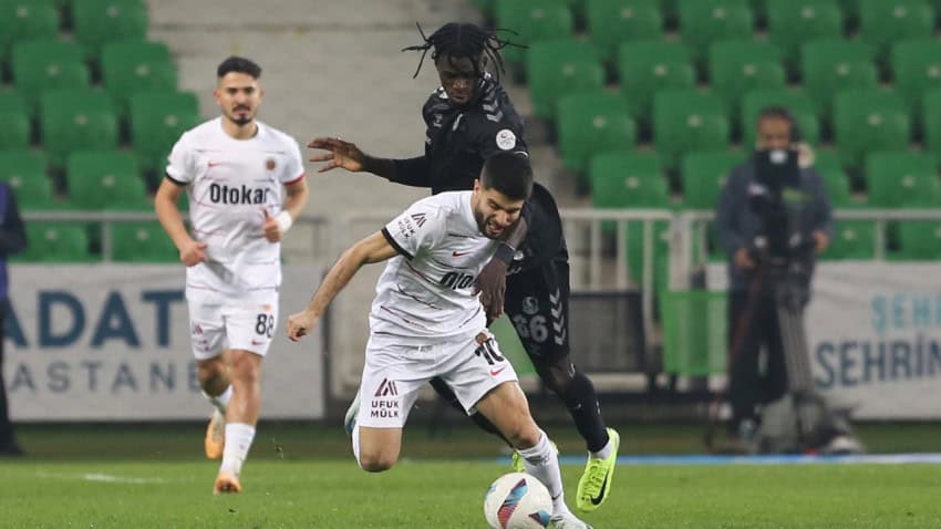 Sakaryaspor ve Gençlerbirliği Beraberliği