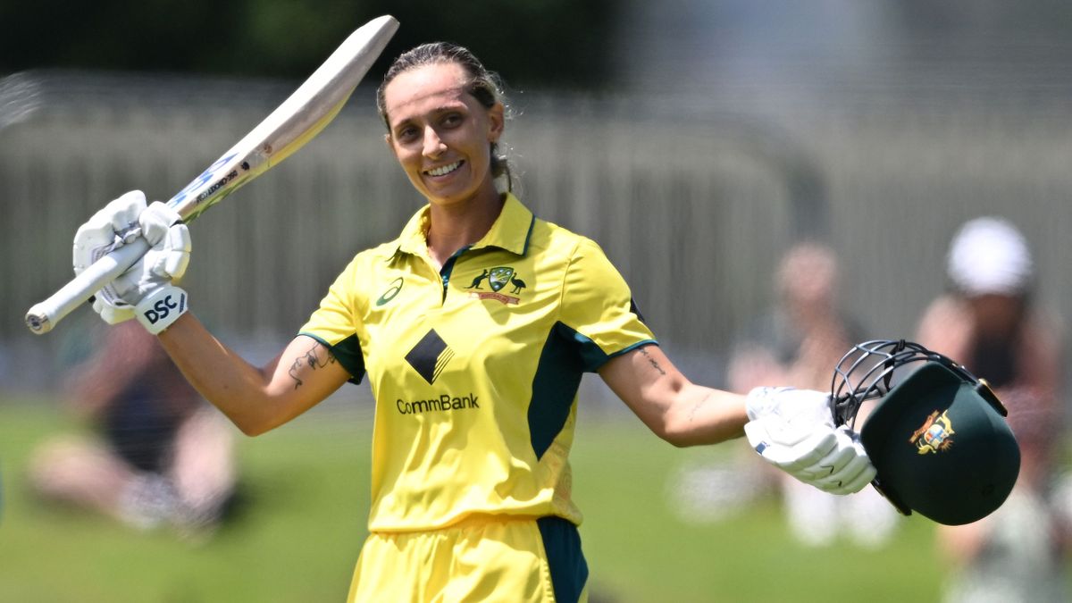 Australia Women Face England in Women`s Ashes ODI