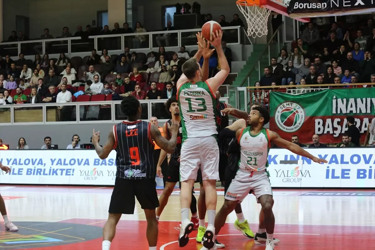 Yalovaspor Basketbol, Manisa Basket`i 79-74 Yendi