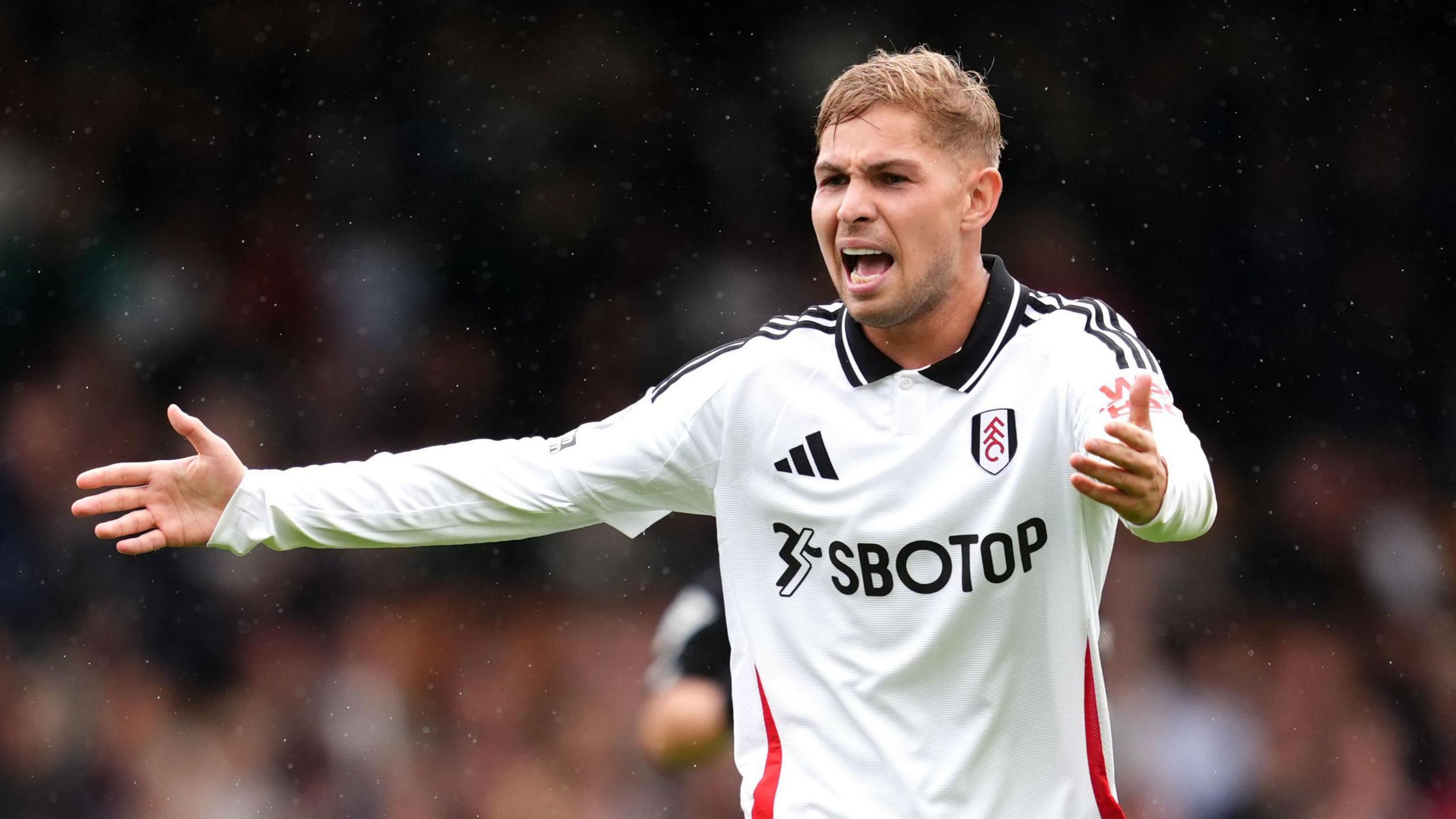 Fulham Triumphs Over Leicester with Smith Rowe`s Brilliance