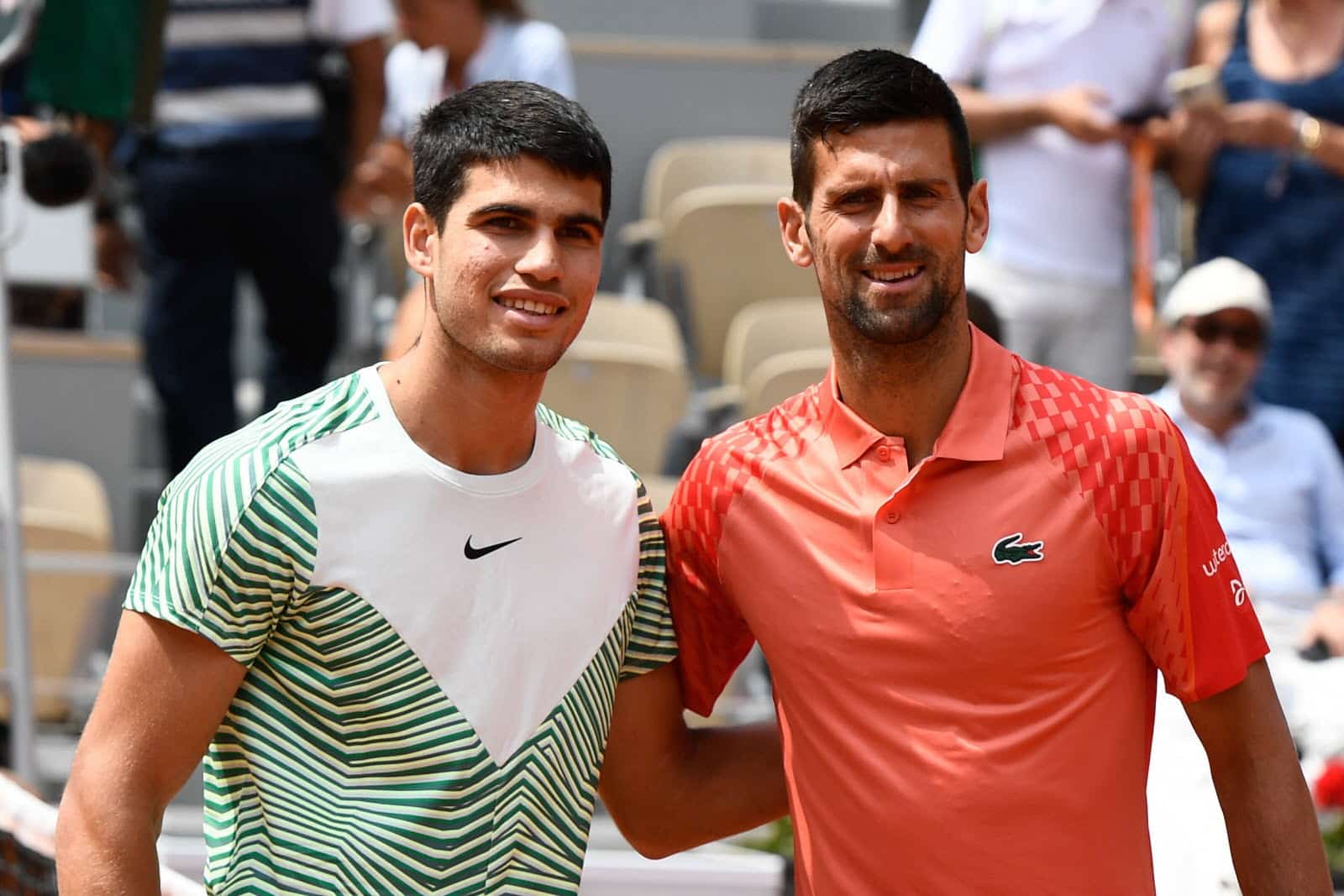 Alcaraz Advances as Djokovic Sets Up Quarterfinal Clash